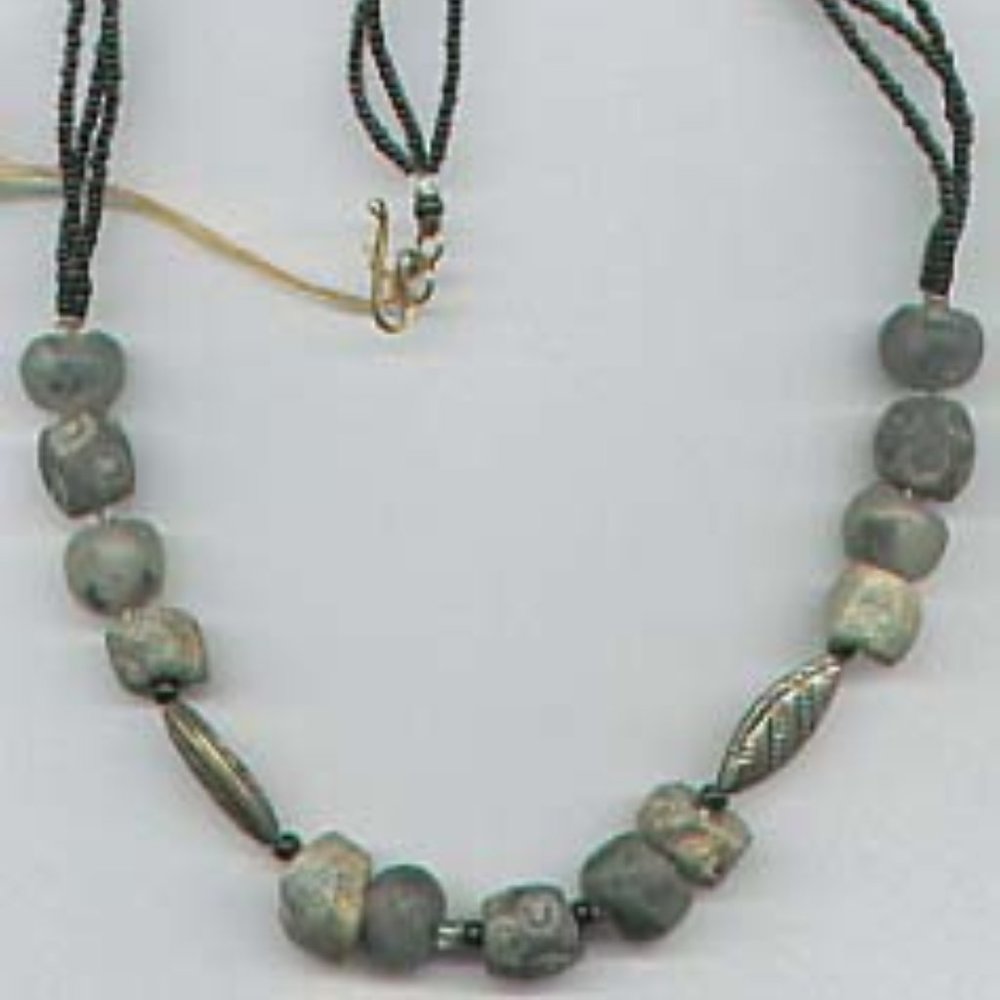 African Necklace grey/black